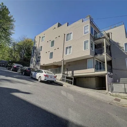 Buy this 1 bed condo on 3022 Southwest Bradford Street in Seattle, WA 98126