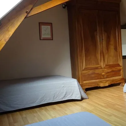 Rent this 2 bed townhouse on 72220 Saint-Gervais-en-Belin