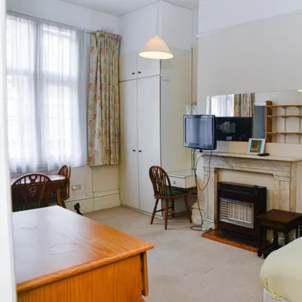 Image 4 - 25 St Anns Villas, London, W11 4RT, United Kingdom - Apartment for rent