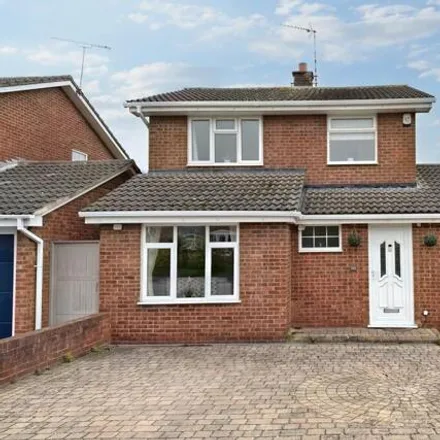 Buy this 3 bed house on Chatsworth Drive in Nuneaton, CV11 6SL