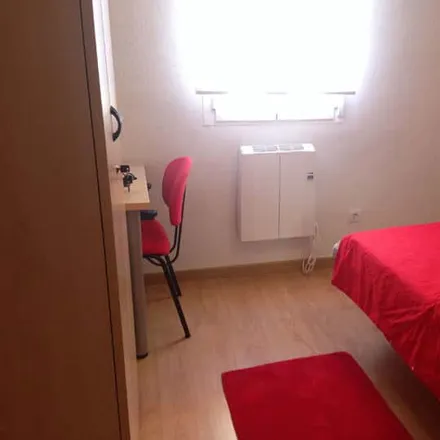 Rent this studio room on Calle Hortensia in 5, 28903 Getafe