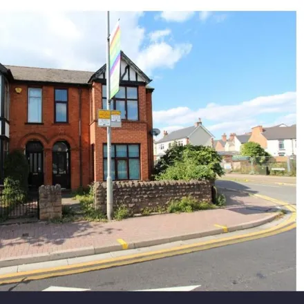 Rent this 7 bed duplex on 300 Queens Road in Beeston, NG9 1JA