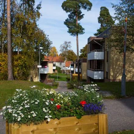 Rent this 3 bed apartment on Holmsund in Holmsundsvägen, 804 30 Gävle