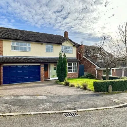 Buy this 5 bed house on Didcot Close in Callow Hill, B97 5UP
