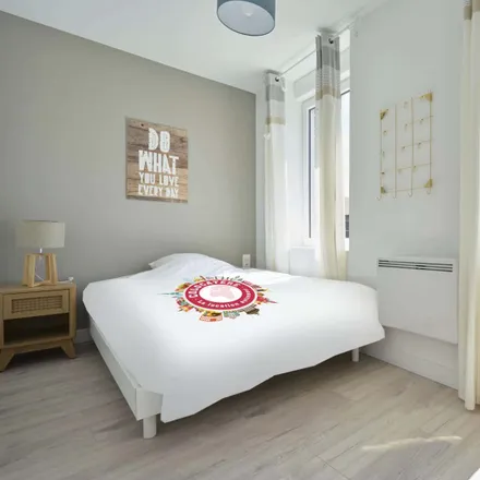 Rent this 2 bed room on 44 Boulevard de Belfort in 59024 Lille, France