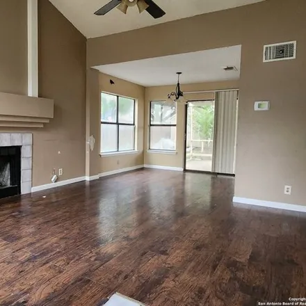 Image 3 - 10264 Barron Field Drive, Bexar County, TX 78245, USA - House for sale