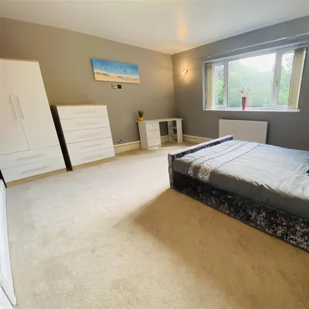 Image 3 - Coniston Grove, Bradford, BD9 5HN, United Kingdom - Room for rent