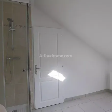 Rent this 1 bed apartment on 10 ter Rue du Maillé in 91310 Montlhéry, France