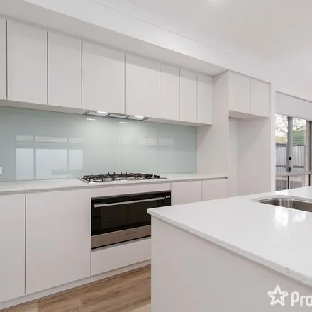 Image 9 - Duff Road, Riverton WA 6147, Australia - Apartment for rent