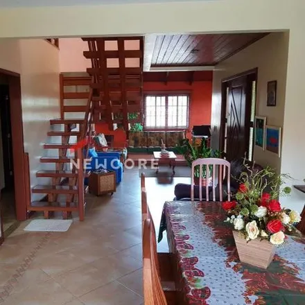 Buy this 5 bed house on Rua Valsa in Vila do Arroz, Região Geográfica Intermediária de Macaé-Rio das Ostras-Cabo Frio - RJ
