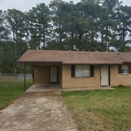 Buy this 3 bed house on 138 Ivy Street in New Llano, Vernon Parish