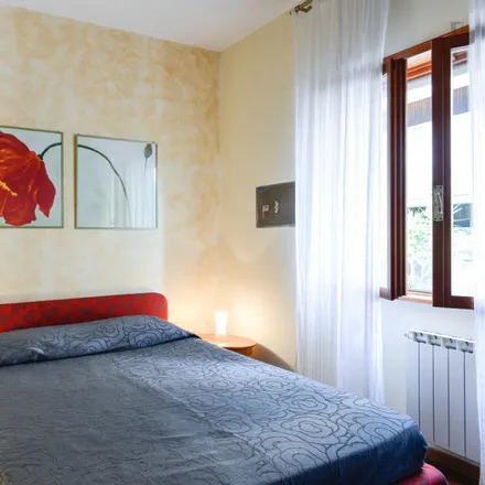 Image 1 - Esso, Via Ambrogio Traversari, 00120 Rome RM, Italy - Apartment for rent