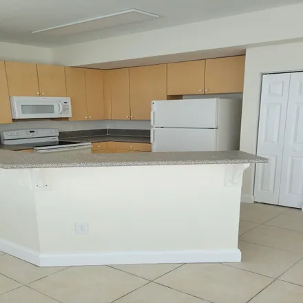 Image 3 - 677 Northeast 21st Terrace, Homestead, FL 33033, USA - Townhouse for rent