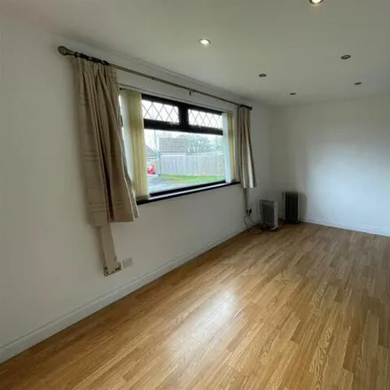 Image 4 - Pentre Close, Cwmbran, NP44 7LQ, United Kingdom - Apartment for rent