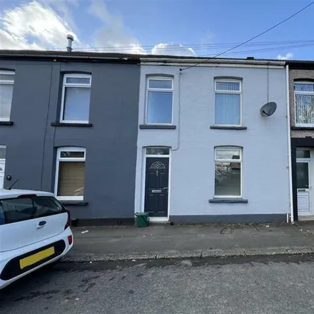 Rent this 3 bed house on 27 Cecil Road in Gorseinon, SA4 4BY