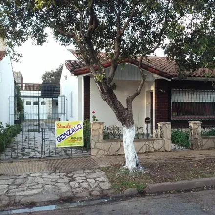 Buy this studio house on Rangugni in Villa León, 1715 Ituzaingó