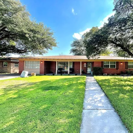 Buy this 4 bed house on 1106 Ainslee Street in Midland, TX 79701