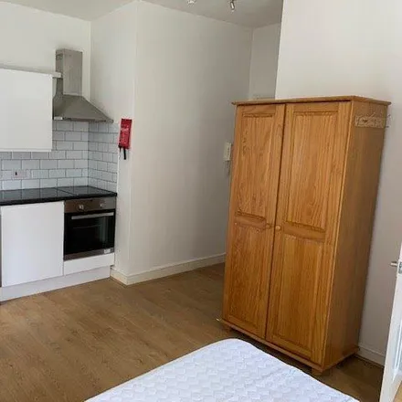 Rent this studio apartment on 56 West End Lane in London, NW6 2PB