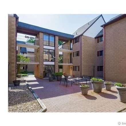 Rent this 1 bed condo on 185 Loomis Drive in Fernridge Place, West Hartford