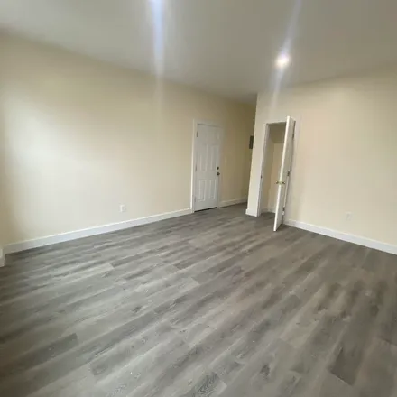 Rent this 3 bed apartment on 92 Irving Street in Jersey City, NJ 07307