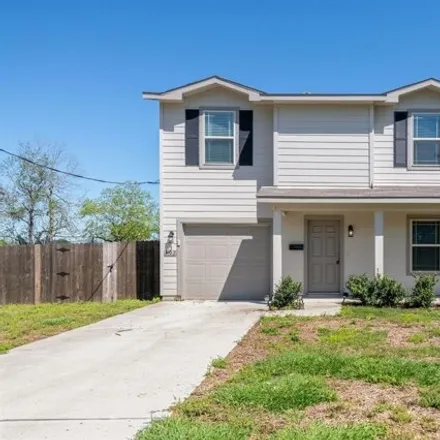 Buy this 3 bed house on 225 North Erskine Street in Angleton, TX 77515