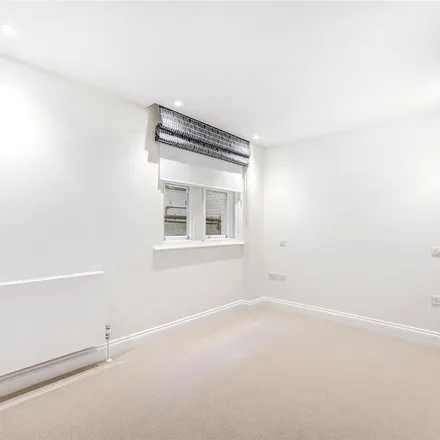 Rent this 1 bed apartment on Hans Place in London, SW1X 0JY