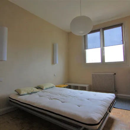 Rent this 3 bed apartment on 17 Rue Vestrepain in 31100 Toulouse, France