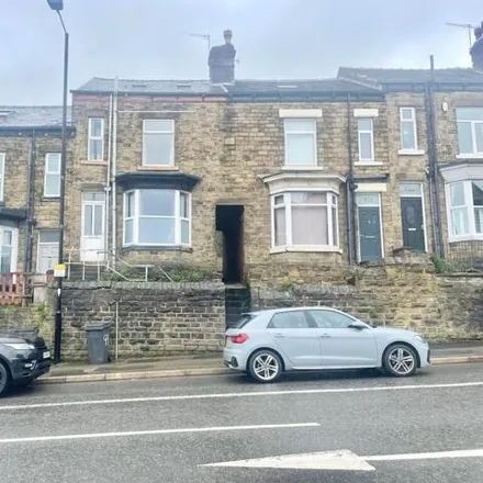 Rent this 4 bed house on 915 Ecclesall Road in Sheffield, S11 8TB