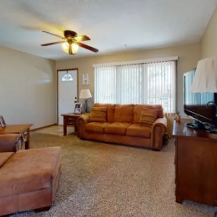 Image 1 - 2504 Donald Drive, Hays - Apartment for sale