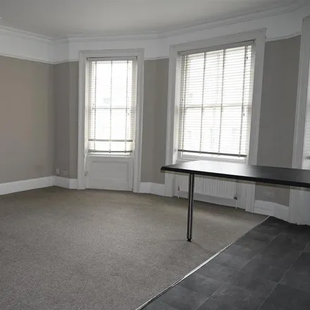 Image 4 - 16a Chesham Place, Brighton, BN2 1FP, United Kingdom - Apartment for rent