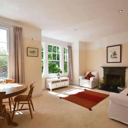 Rent this 3 bed apartment on 29 in 31 Lyric Road, London