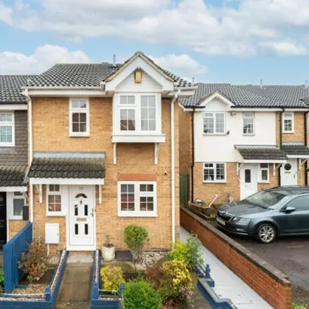 Buy this 3 bed townhouse on Groveside Close in London, SM5 2EQ