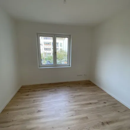 Rent this 3 bed apartment on Adlerstraße 78 in 14612 Falkensee, Germany