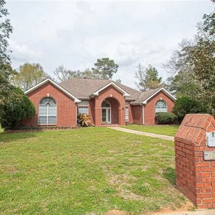 Buy this 3 bed house on 110 Wildwood Drive in Livingston, TX 77351