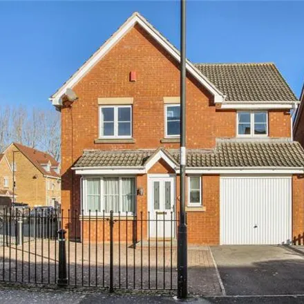 Buy this 4 bed house on Hither Bath Bridge in Bristol, BS4 5DJ