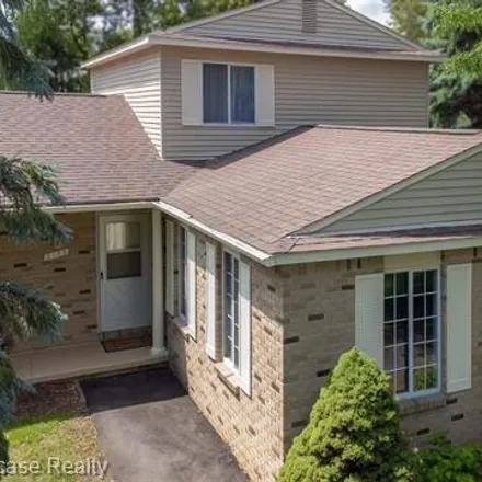Buy this 3 bed house on 2128 Hiller Road in West Bloomfield Township, MI 48324