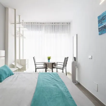 Image 1 - Las Palmas de Gran Canaria, Las Palmas, Spain - Apartment for rent