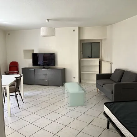 Rent this 1 bed apartment on 1 Rue des Moulins in 43000 Le Puy-en-Velay, France
