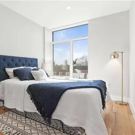 Buy this 3 bed condo on 489 Monroe Street in New York, NY 11221