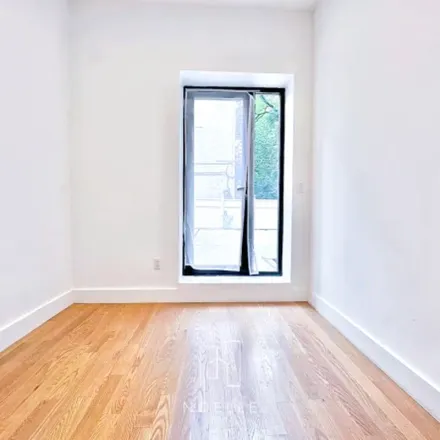 Image 3 - The Hot Spot 1, 435 DeKalb Avenue, New York, NY 11205, USA - Apartment for rent