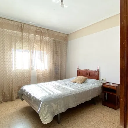 Rent this 3 bed room on Carrer de Berni i Català in 46019 Valencia, Spain