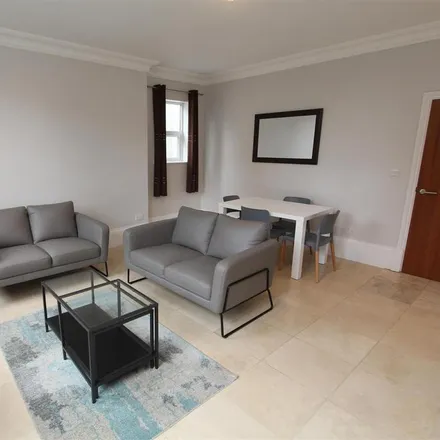 Rent this 2 bed apartment on Roundhay Golf Club in Park Lane, Leeds