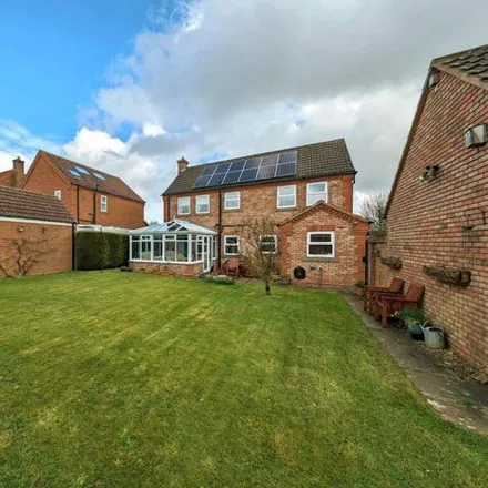 Image 2 - Lancaster Close, Scalby, YO13 0SS, United Kingdom - House for sale