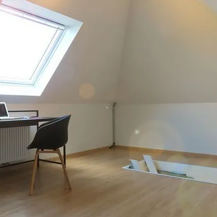 Rent this 3 bed apartment on Pastoor Dewittestraat in 8501 Kortrijk, Belgium