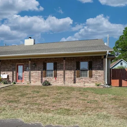 Buy this 3 bed house on 181 Dwight Drive in Hawkins, Wood County