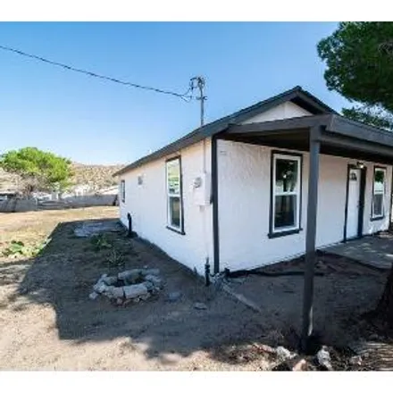 Image 1 - 531 Blue Star Memorial Highway, Johannesburg, Kern County, CA 93528, USA - House for sale