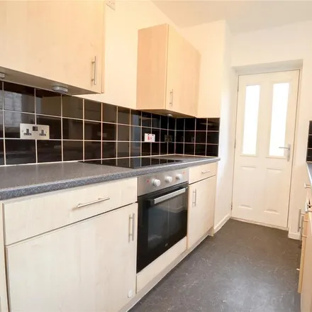 Image 3 - Dane Close, Bramhall, SK7 3LG, United Kingdom - Apartment for rent