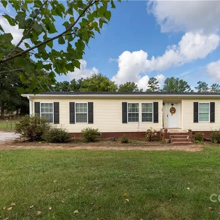 Buy this 3 bed house on 1261 Smokey Starnes Road in Buford, Lancaster County