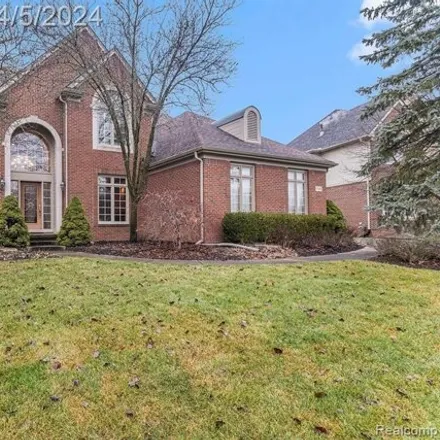 Buy this 5 bed house on 7352 Carlyle Crossing in West Bloomfield Township, MI 48322