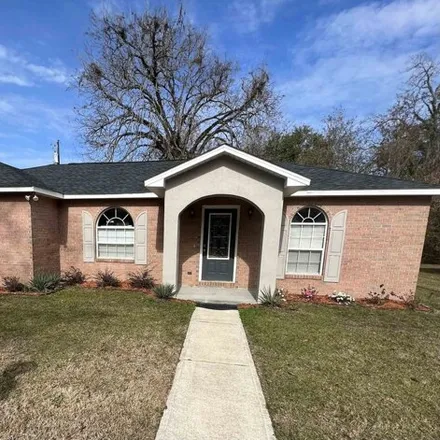 Buy this 3 bed house on 983 11th Street in Quincy, Gadsden County